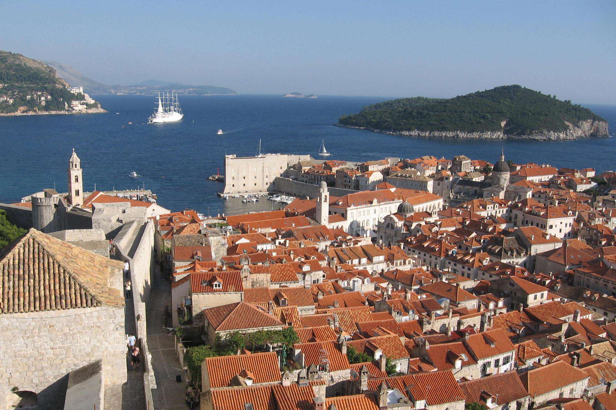 94-3-wind-surf-in-dubrovnik-harbor Wind Surf in Dubrovnik harbor