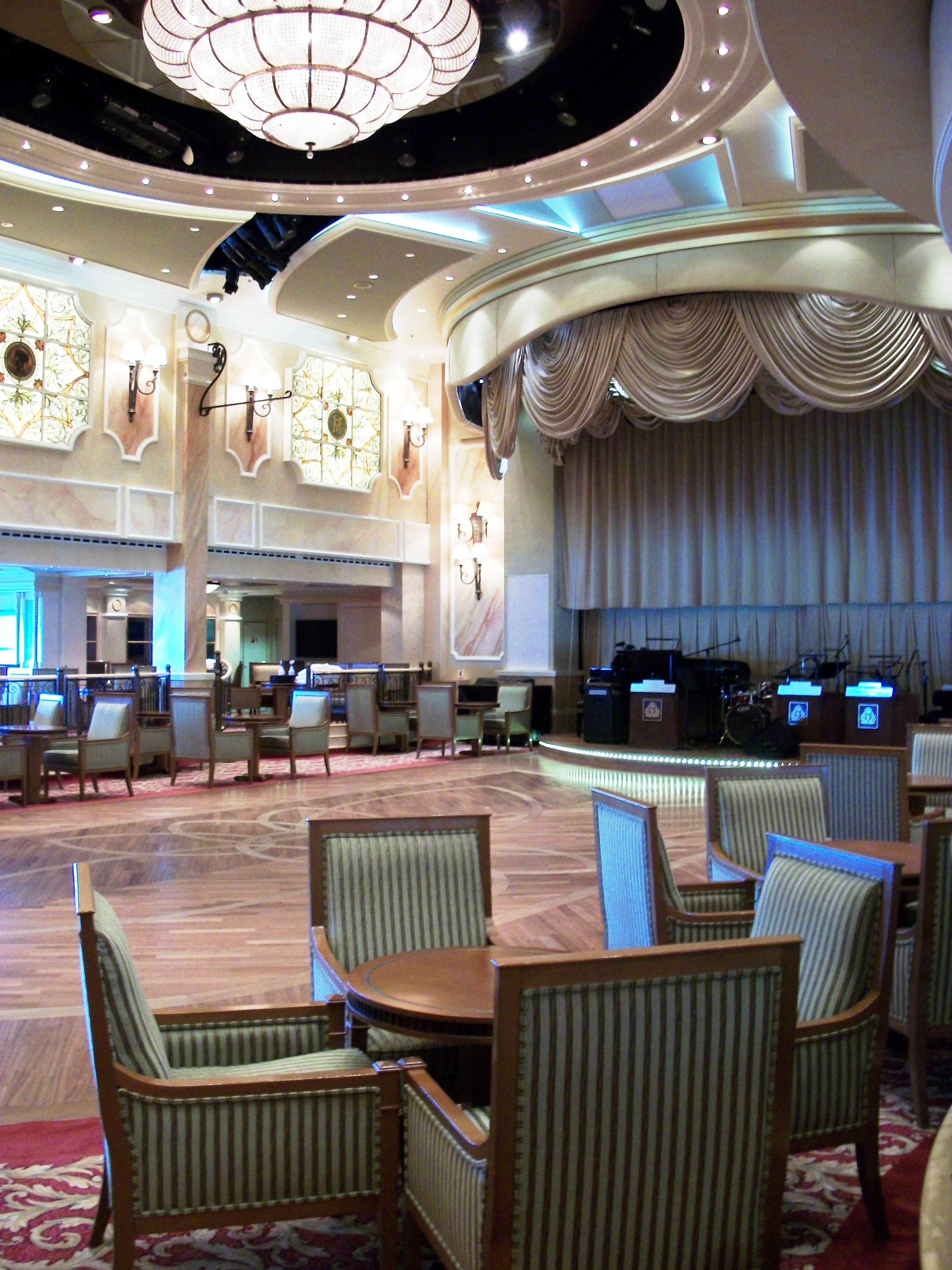 100_0132 Queens Room ballroom