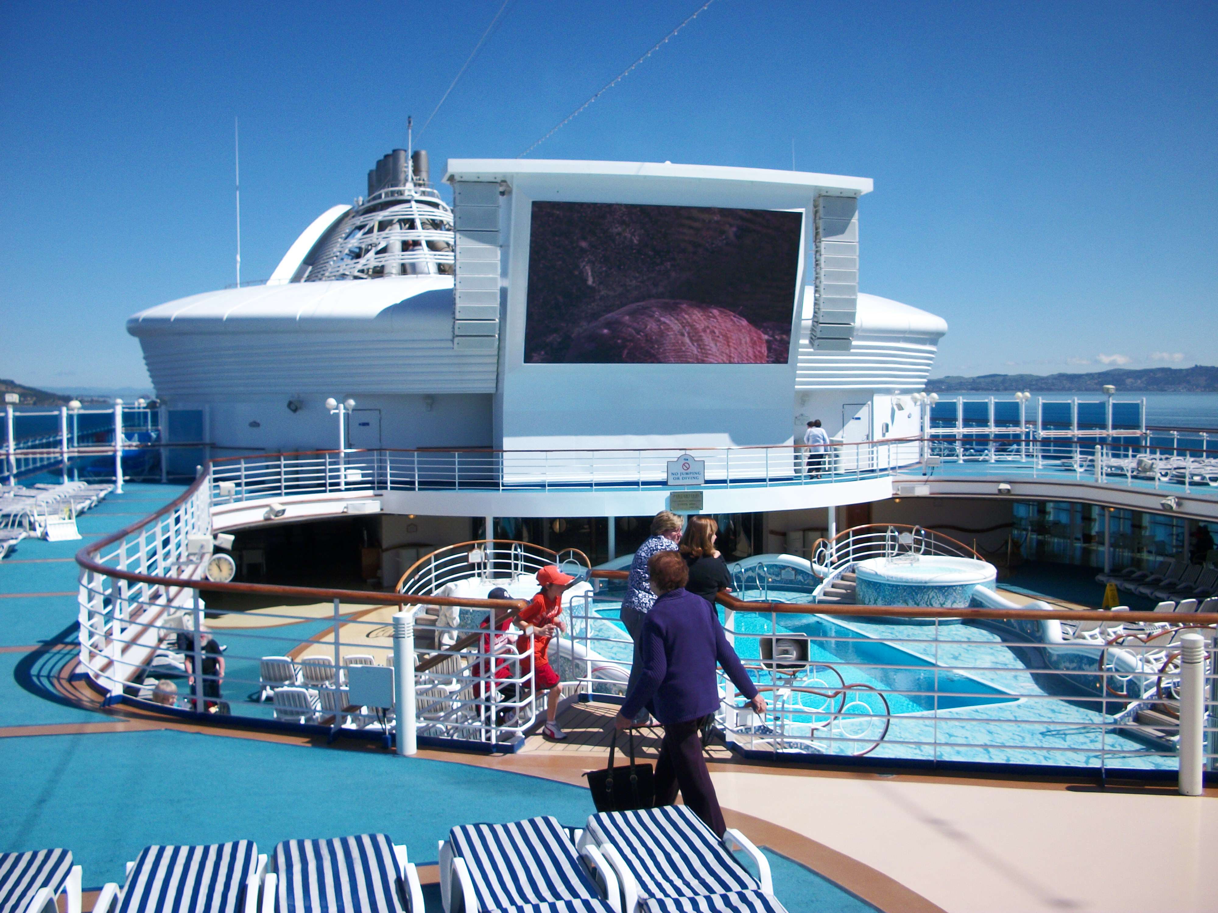 100_0264 Main Pool with TV