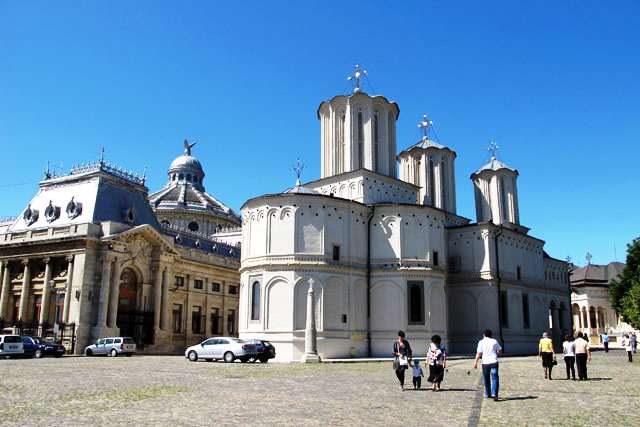 2010eu-4453-romanian-patriarchal-cathedral-palace-es Romanian Patriarchal Cathedral