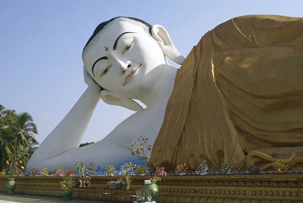 BuddhaStatueBagoMyanmar_TS_46257722