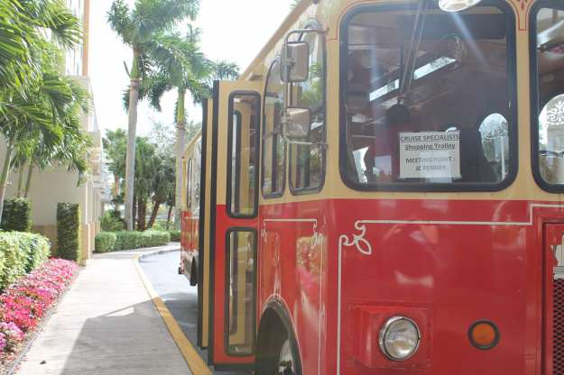 CSI_MB_HAL2015WC_CSIShoppingShuttle