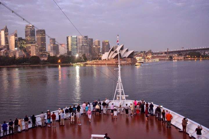 Sydney Harbor bridge