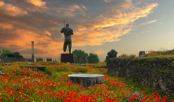 Insightful tour in Pompeii